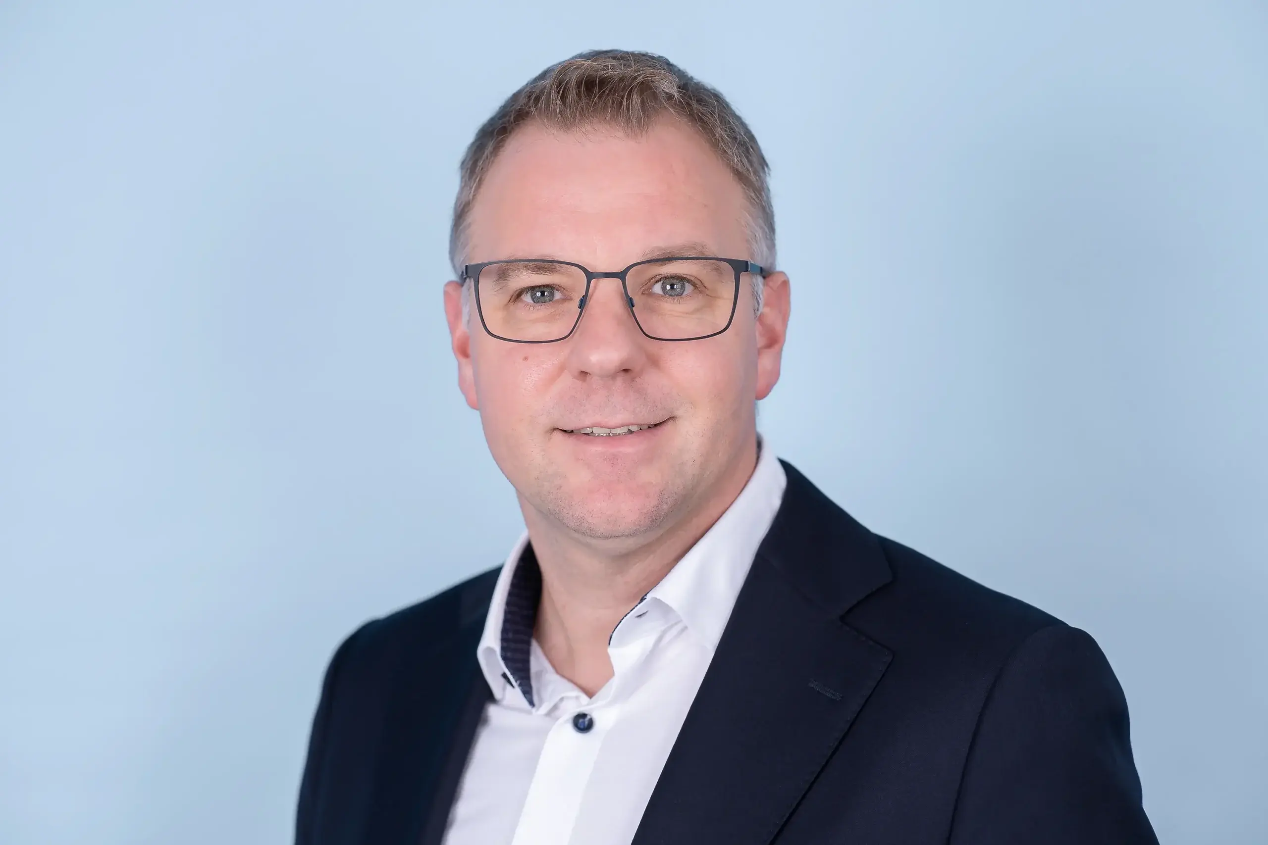 Tobias Menting Geschäftsführer Aktiv Plus Gebäudereinigung Experte Niederrhein